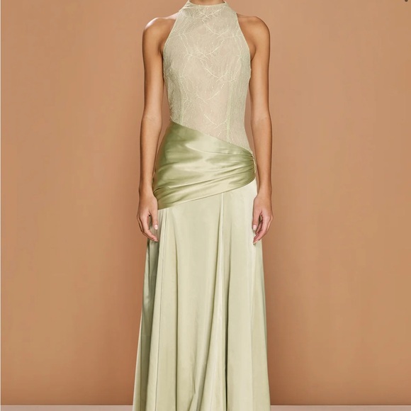 Sonya Moda Dalia Gown - Picture 1 of 10